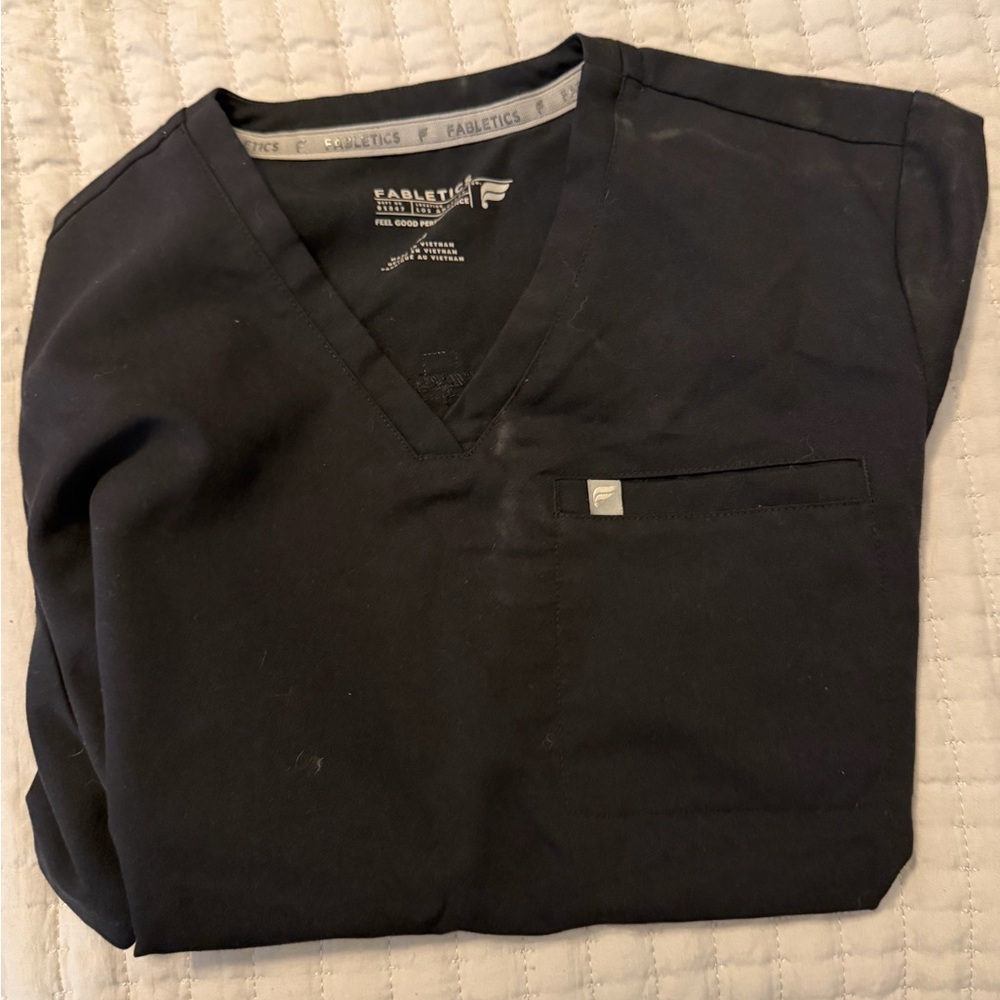 Fabletics Scrub Set - Picture 3 of 5